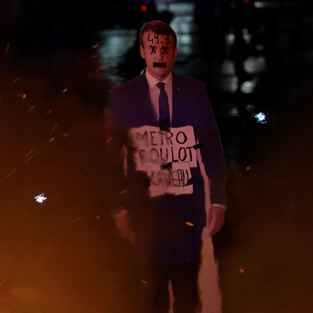 Demonstracije protiv Macronove mirovinske reforme u Parizu