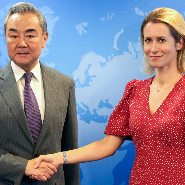 Wang Yi i Kaja Kallas tijekom sastanka u Bruxellesu
